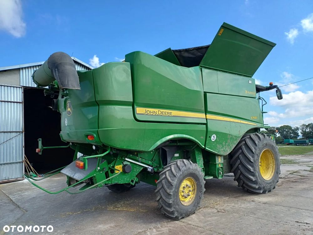 John Deere S790 - 4