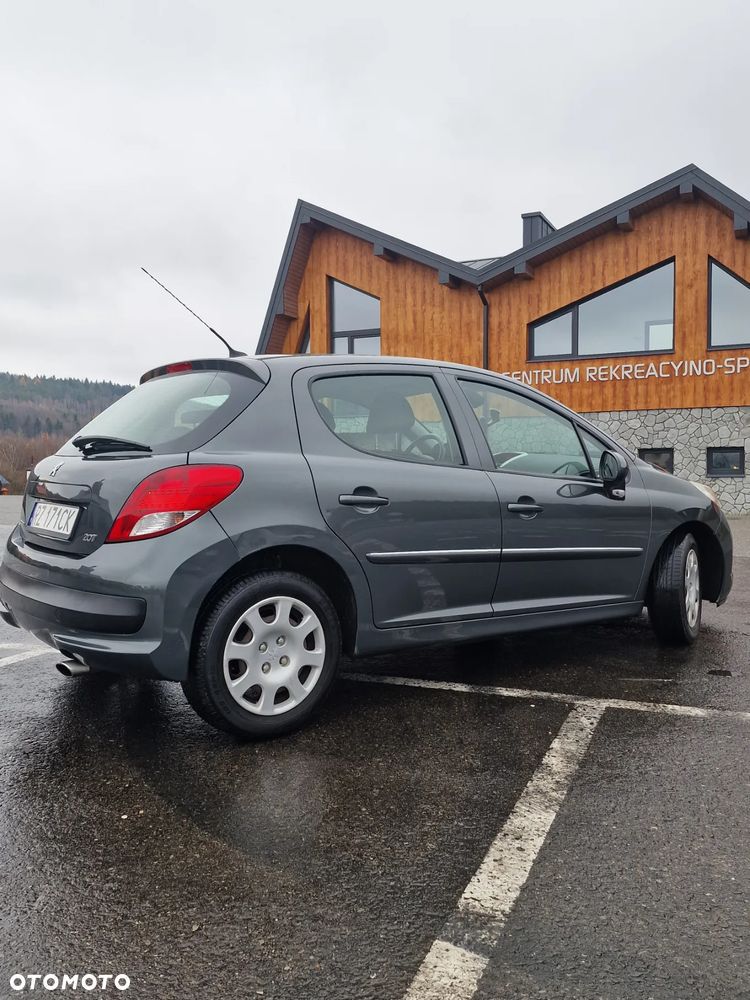 Peugeot 207 - 15