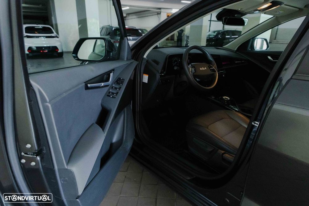 Kia Niro EV 64kWh Drive - 15