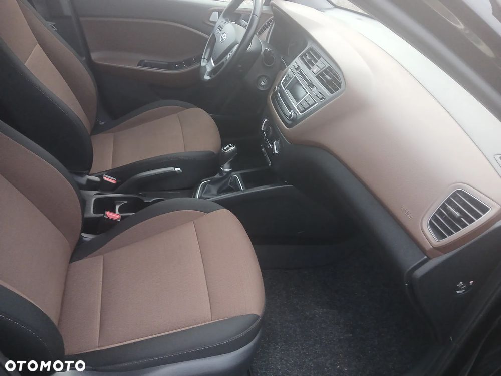 Hyundai i20 1.4 Trend - 18