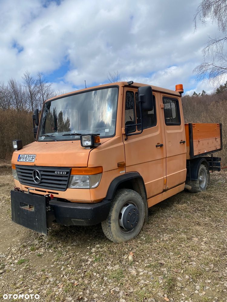 Mercedes-Benz 614 - 1