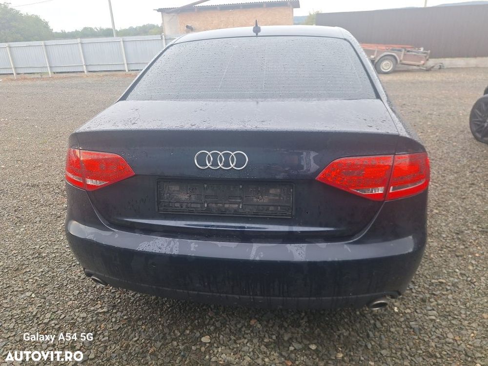 Dezmembrez Audi A4 B8 limuzina motor 2.7 tdi CGKA cod culoare Z5A - 5