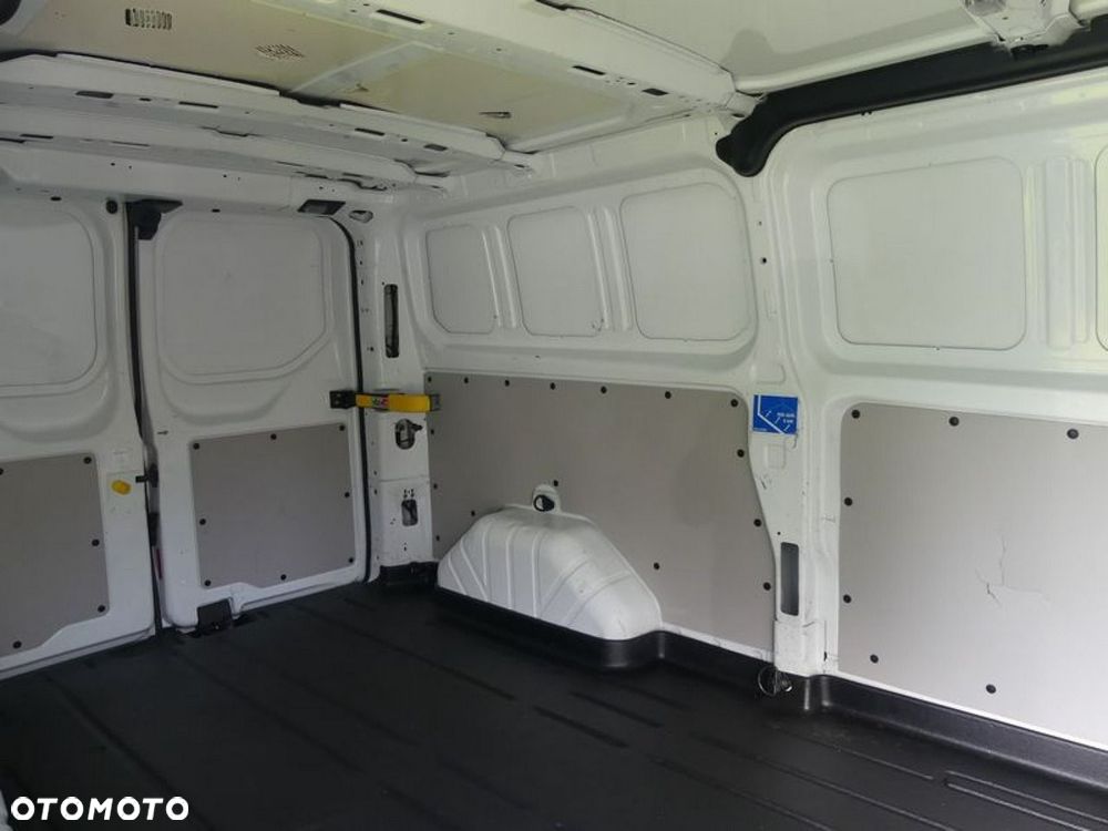 Ford Transit - 8