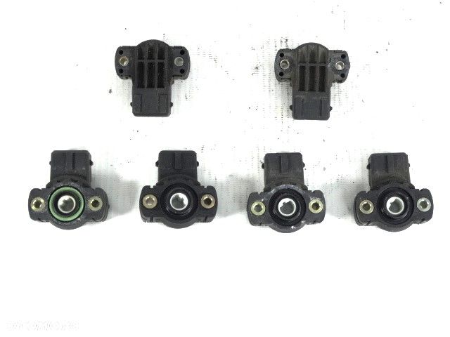 BMW 3 E30 8 E31 7 E32 5 E34 E36 M40 M42 M50 M52 M60 M63 Stycznik Czujnik Ustawienie Przepustnicy Powietrza 318is 318i 840Ci 840i 730iL 740i 740iL 730i 518i 520i 525i 530i 540i 320i 323i 325i 328i 13631721456 1721456 13631726591 1726591 - 2