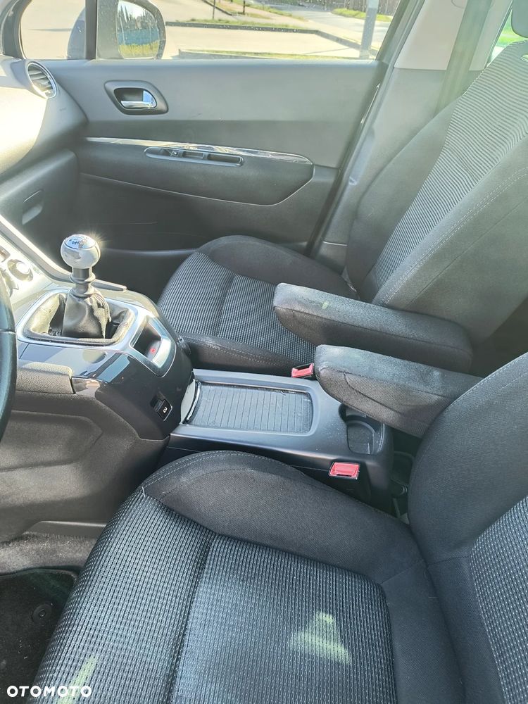 Peugeot 5008 1.6 HDi Premium - 6