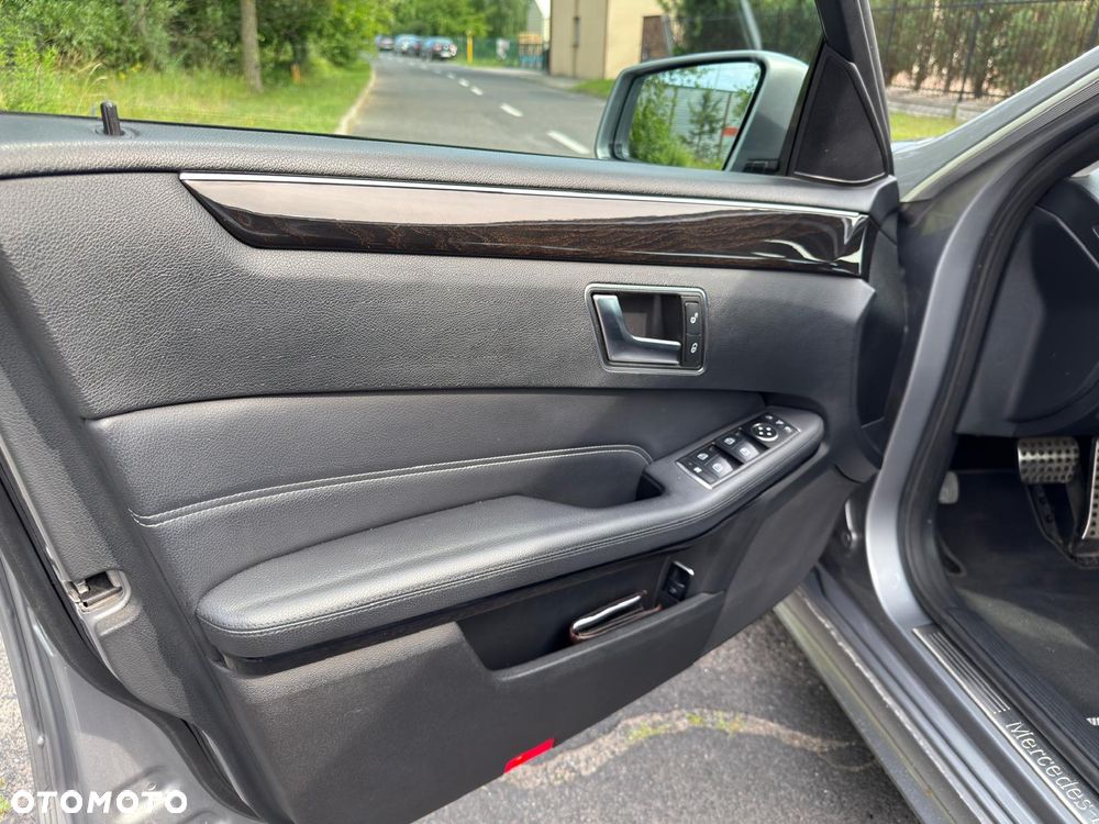 Mercedes-Benz Klasa E 220 BlueTEC 7G-TRONIC Avantgarde - 14