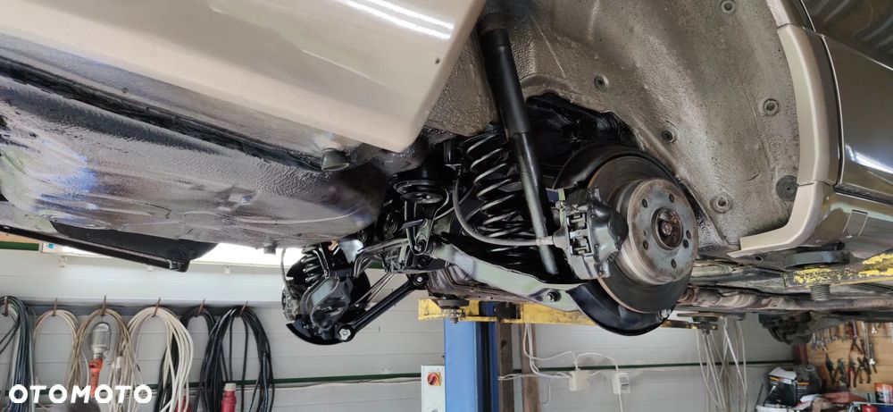 Mercedes-Benz W124 (1984-1993) - 38