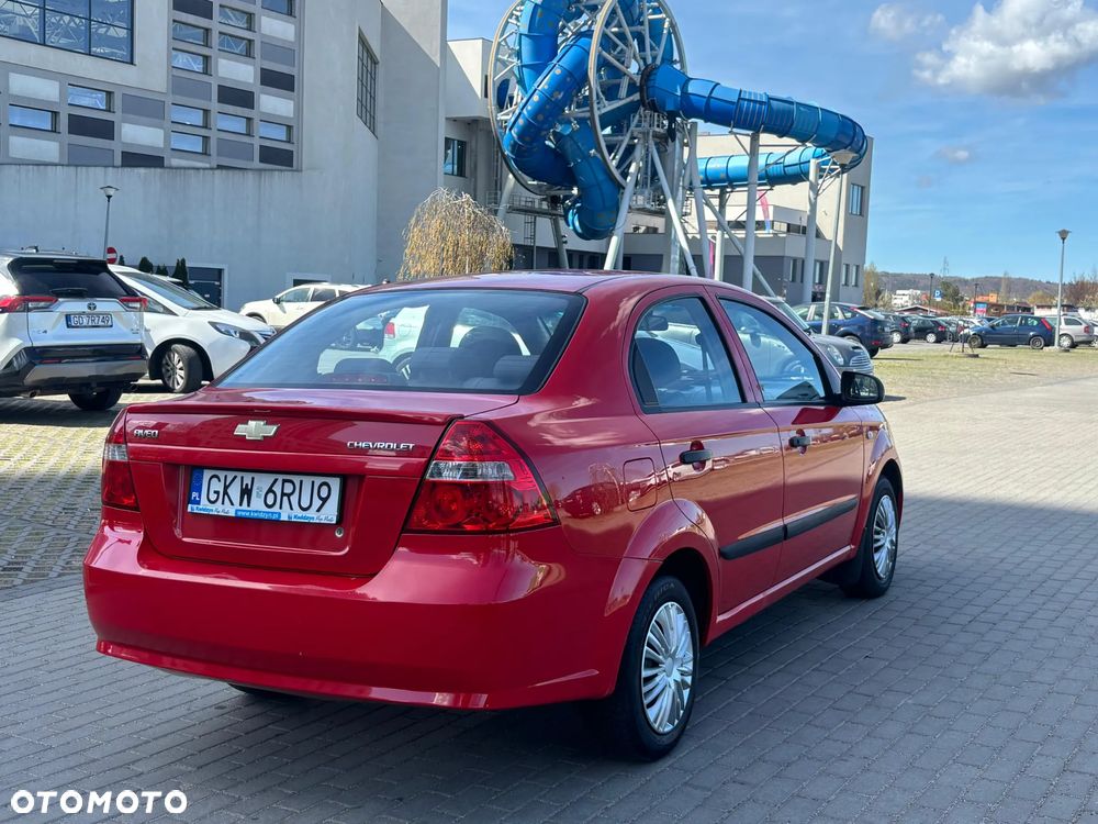 Chevrolet Aveo - 5