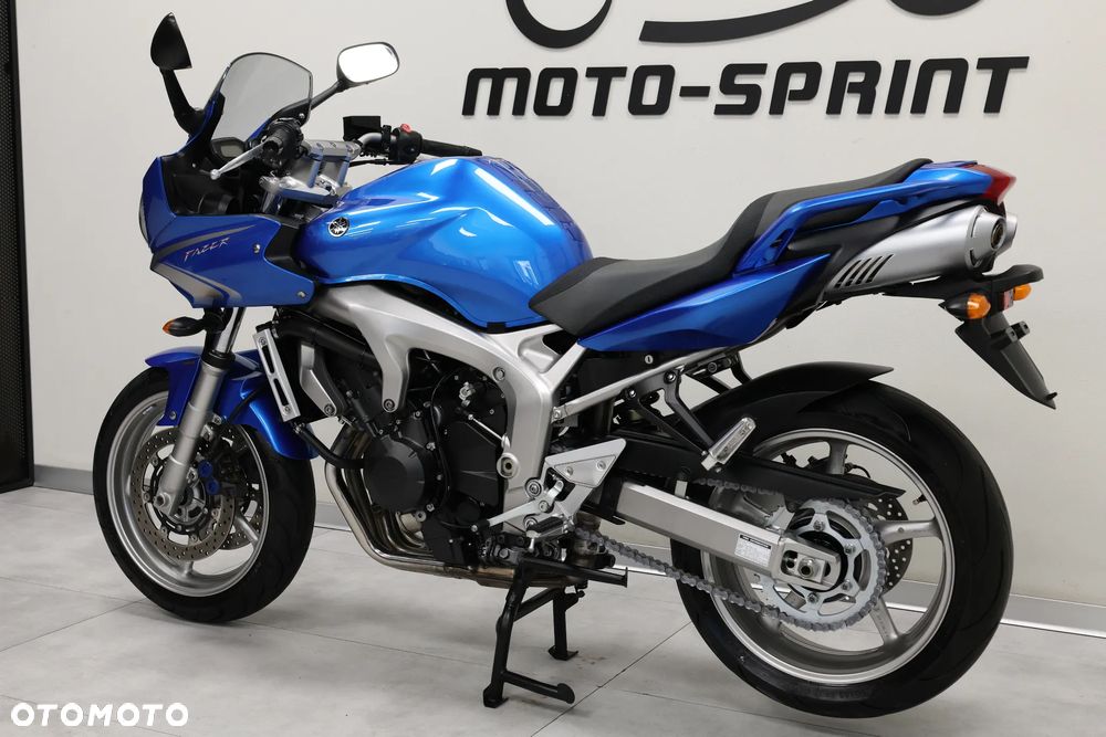 Yamaha FZ - 7