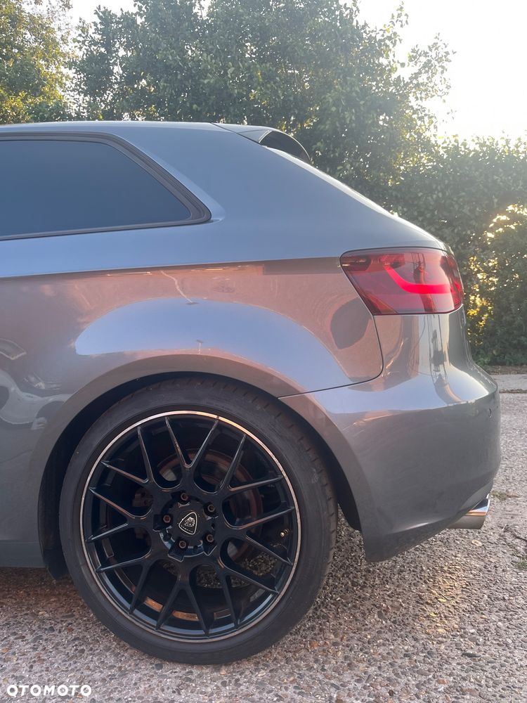 Audi A3 3-drzwiowe 2.0 TDI Quattro Attraction - 9