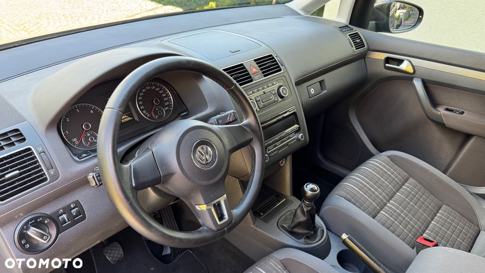 Volkswagen Touran 2.0 TDI DPF Cross Perfectline - 24