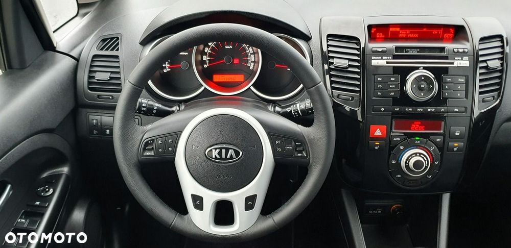 Kia Venga - 9