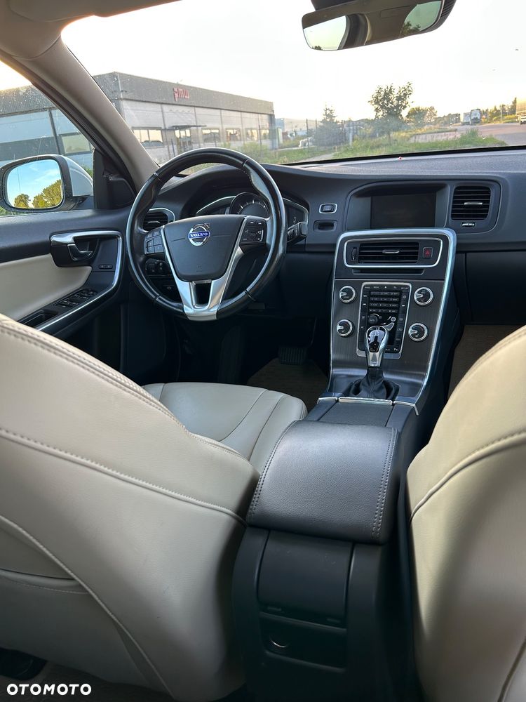 Volvo S60 D4 Drive-E Summum - 11