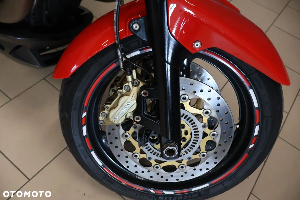 Moto Guzzi 1200 - 16