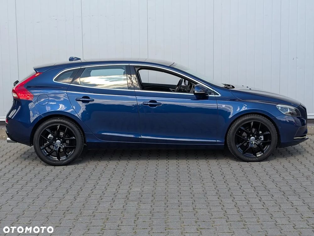 Volvo V40 D3 Drive-E Ocean Race - 12