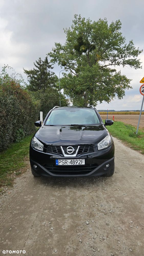 Nissan Qashqai 2012 photo 2