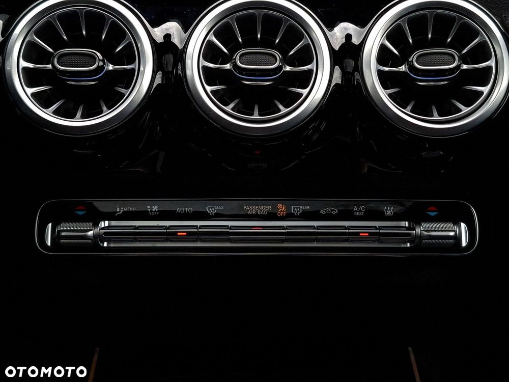Mercedes-Benz Klasa B 250 e AMG Line 8G-DCT - 27