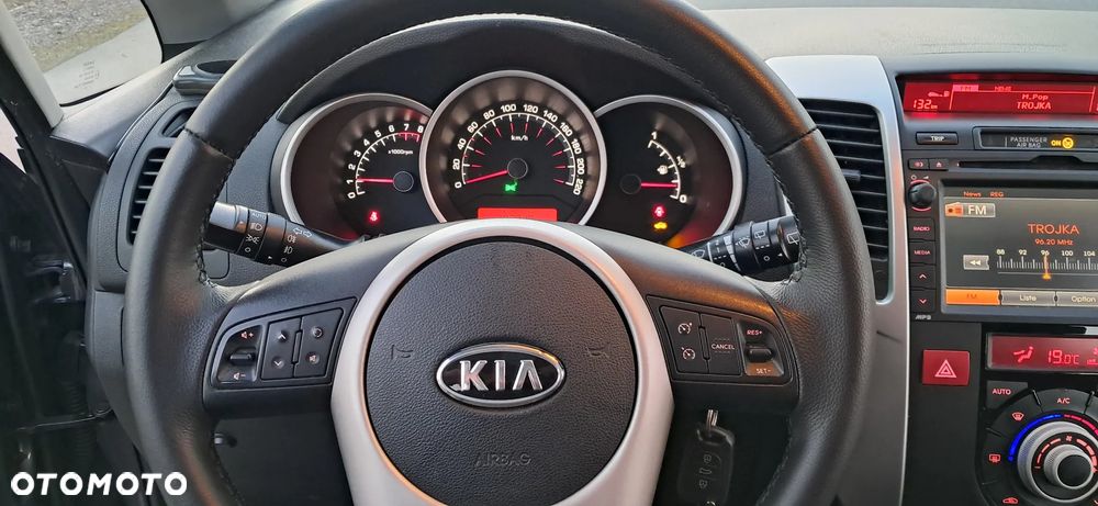 Kia Venga 1.4 CVVT Vision - 23