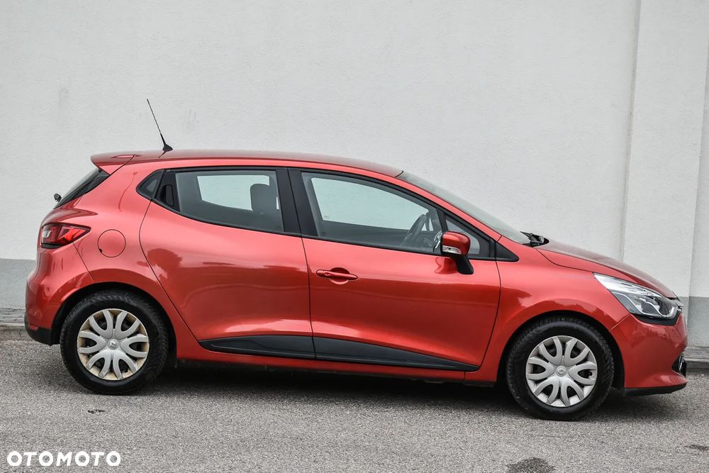Renault Clio 1.2 16V Limited EU6 - 17