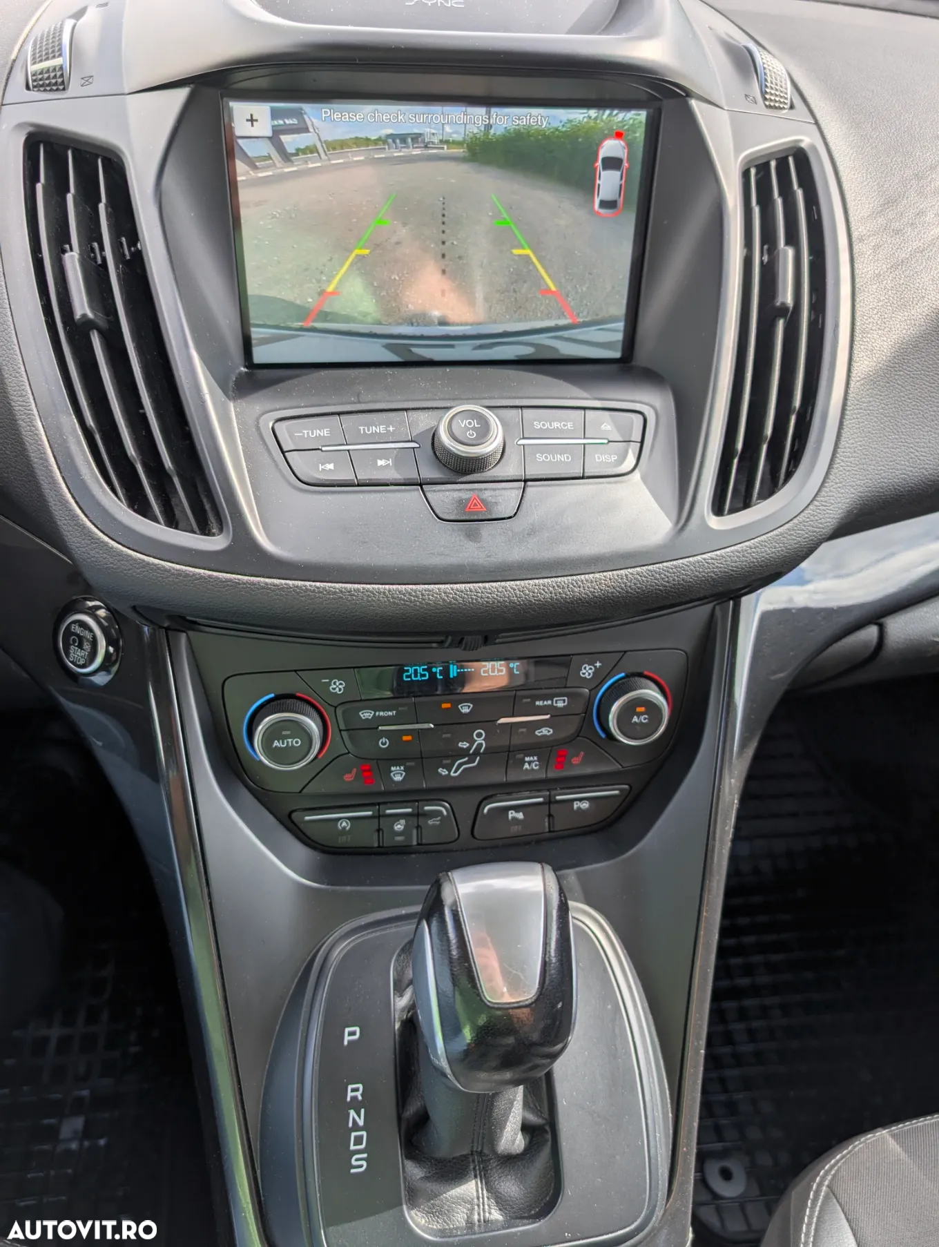 Ford Kuga 2.0 TDCi 4WD Powershift Titanium - 2