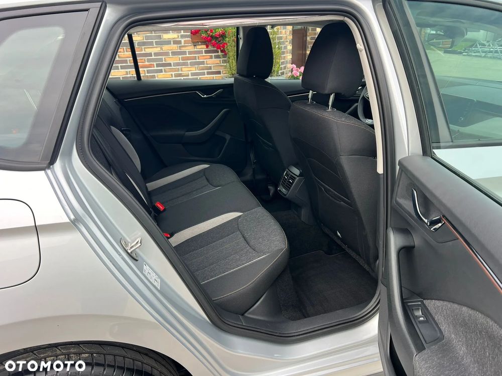 Skoda Kamiq 1.0 TSI Style DSG - 11