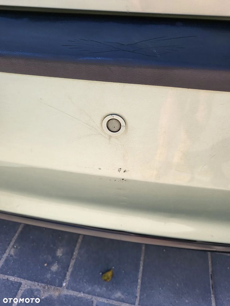 Toyota Prius - 12