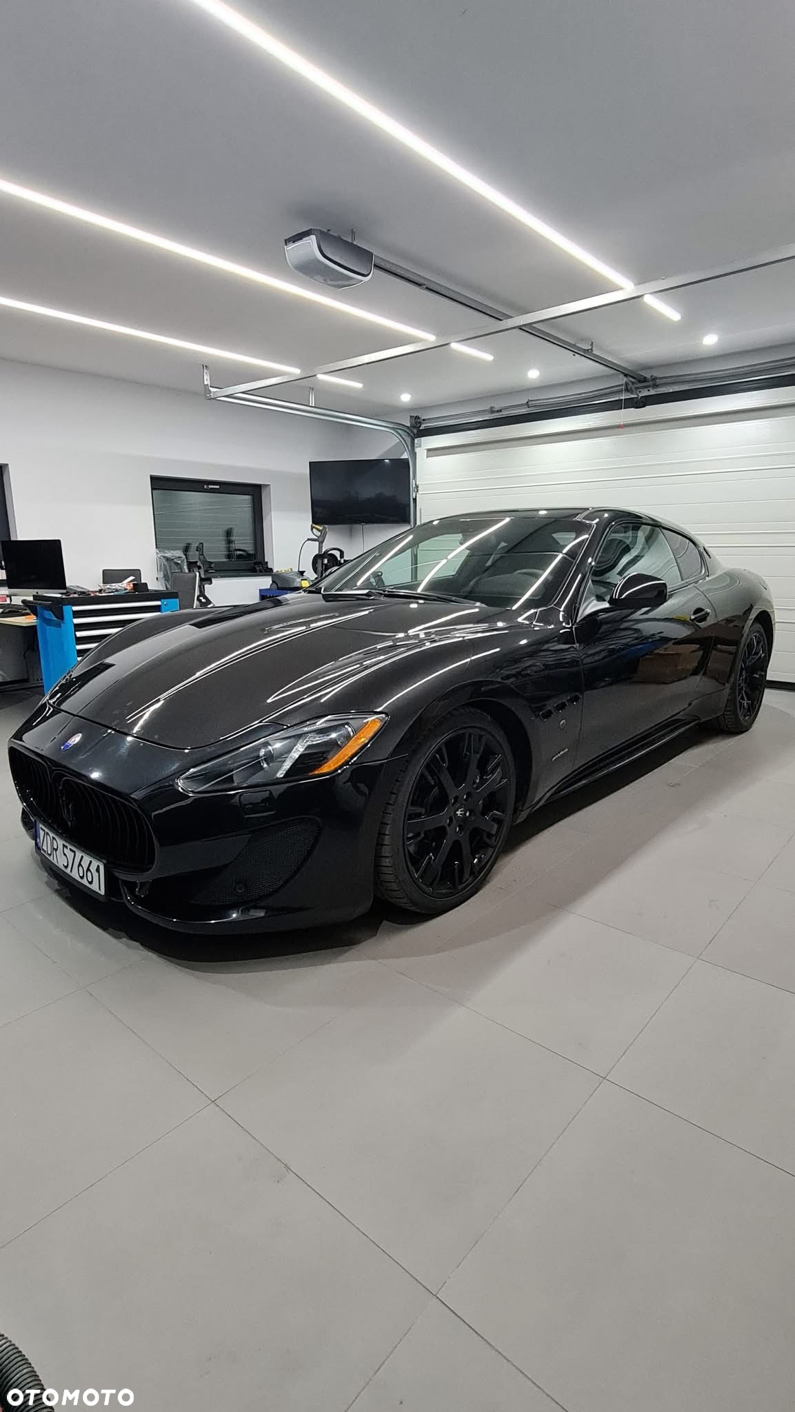 Maserati GranTurismo S Automat - 34