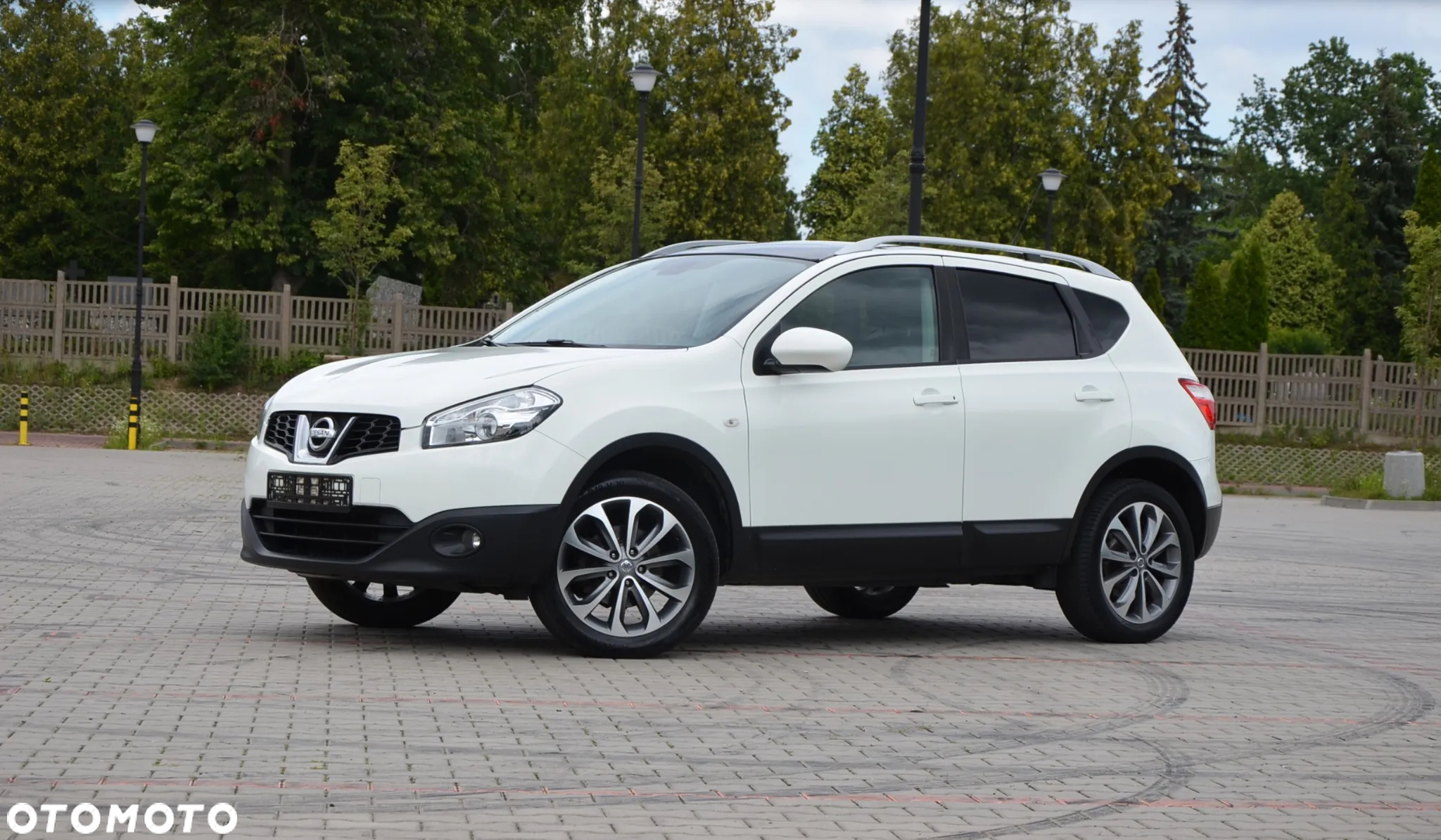 Nissan Qashqai - 2