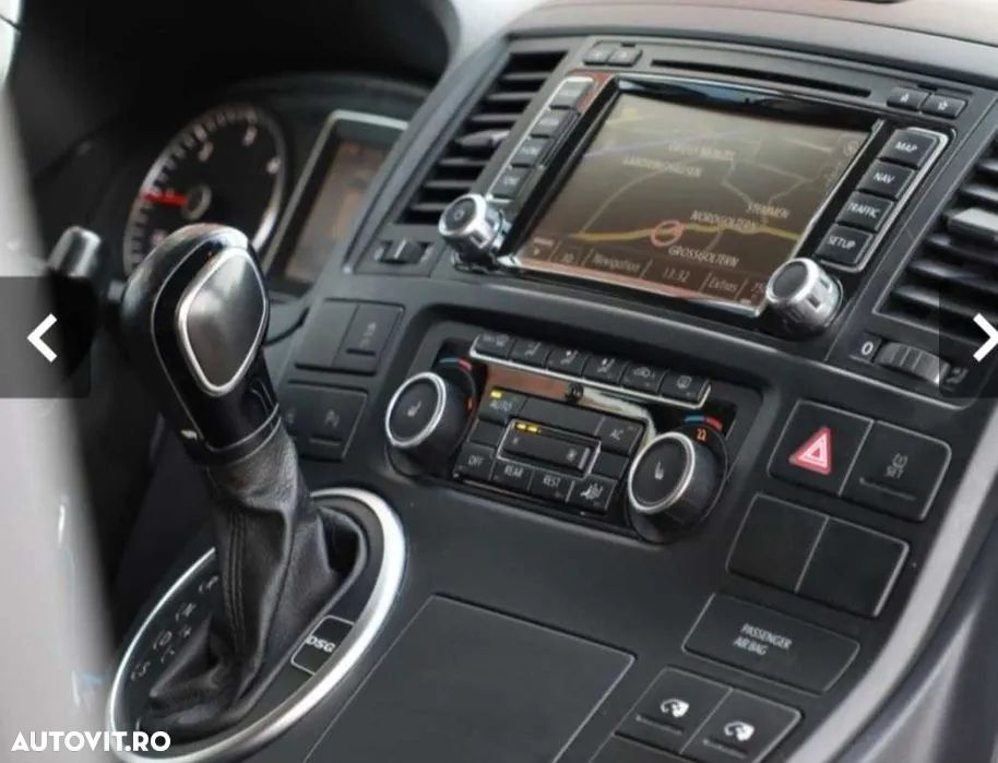 Volkswagen Multivan - 8