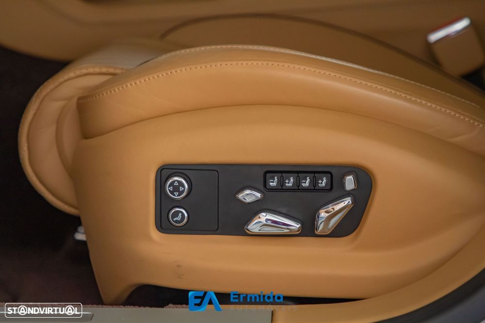 Bentley Flying Spur - 37