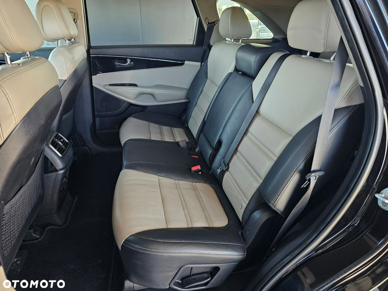 Kia Sorento - 26