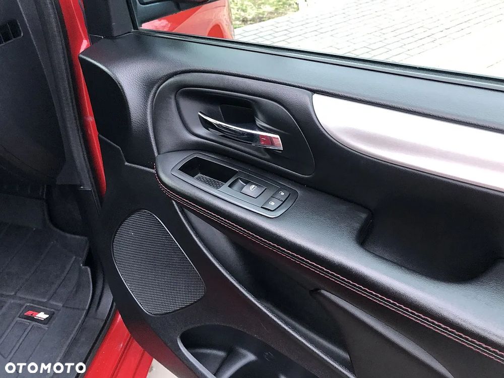 Dodge Grand Caravan 3.6 Express - 28