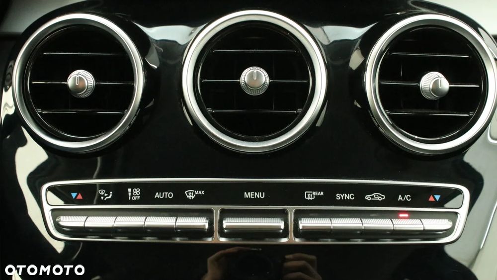 Mercedes-Benz GLC 200 d 4-Matic Business Edition - 15