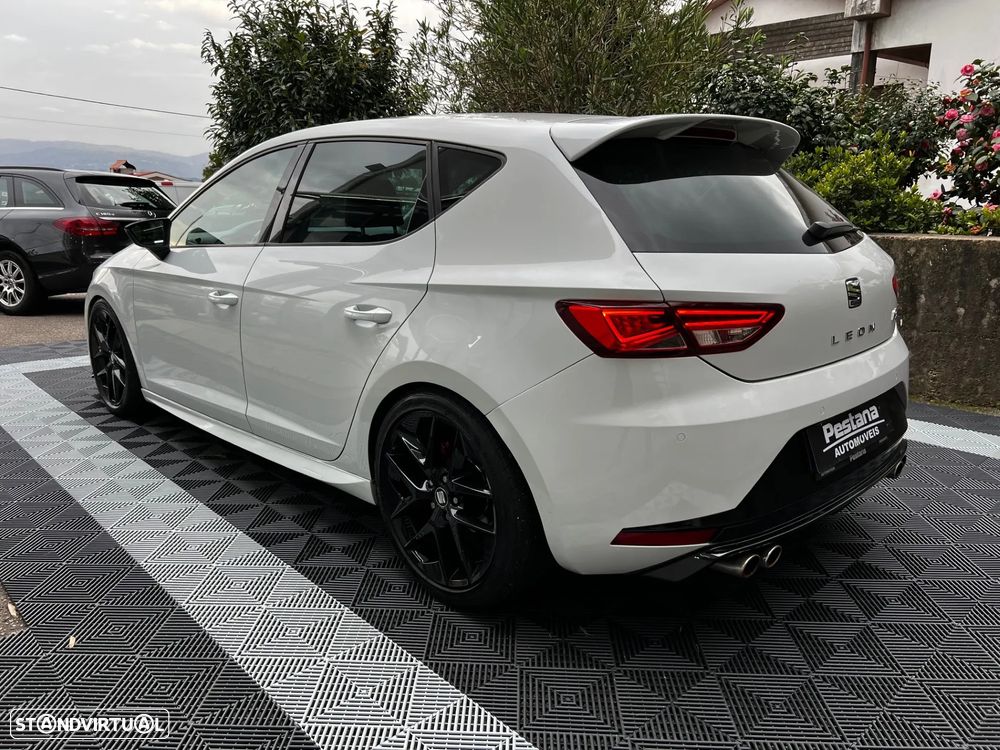 SEAT Leon 2.0 TDI DPF FR - 4