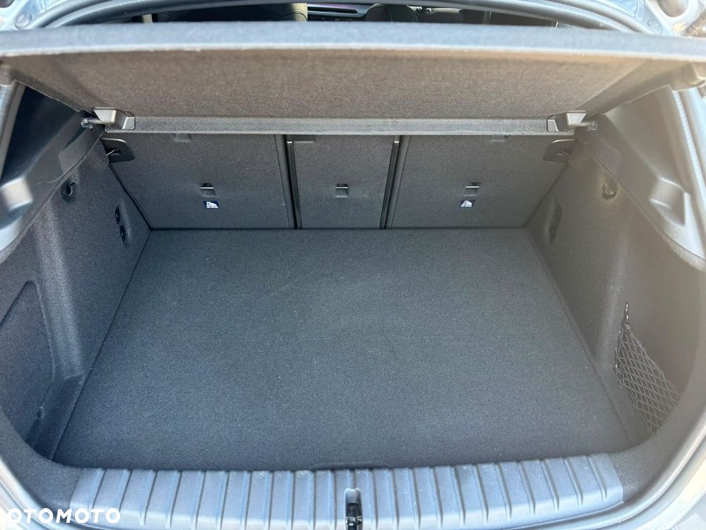 BMW Seria 1 - 25