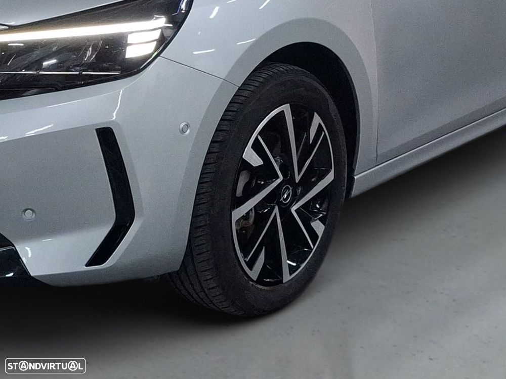 Opel Corsa 1.2 T GS - 4