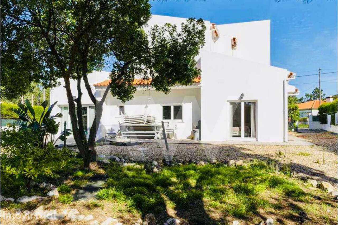 Moradia T4+1 totalmente remodelada Vale da Telha - Grande imagem: 2/28