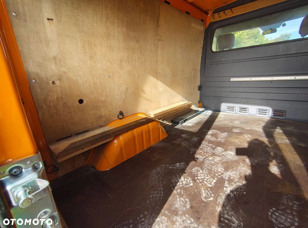 Mercedes-Benz SPRINTER - 28