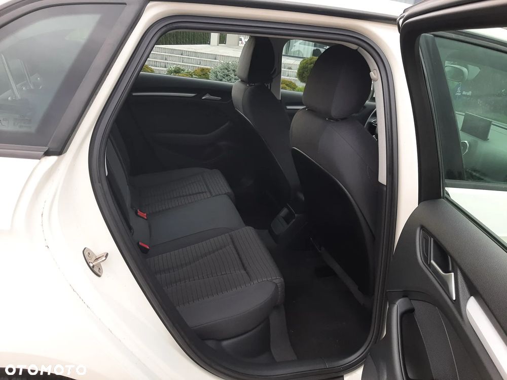 Audi A3 Sportback 2.0 TDI (clean diesel) S line Sportpaket - 22