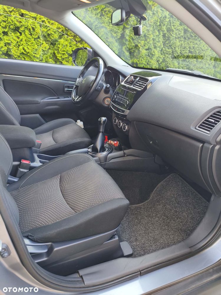 Mitsubishi ASX - 14
