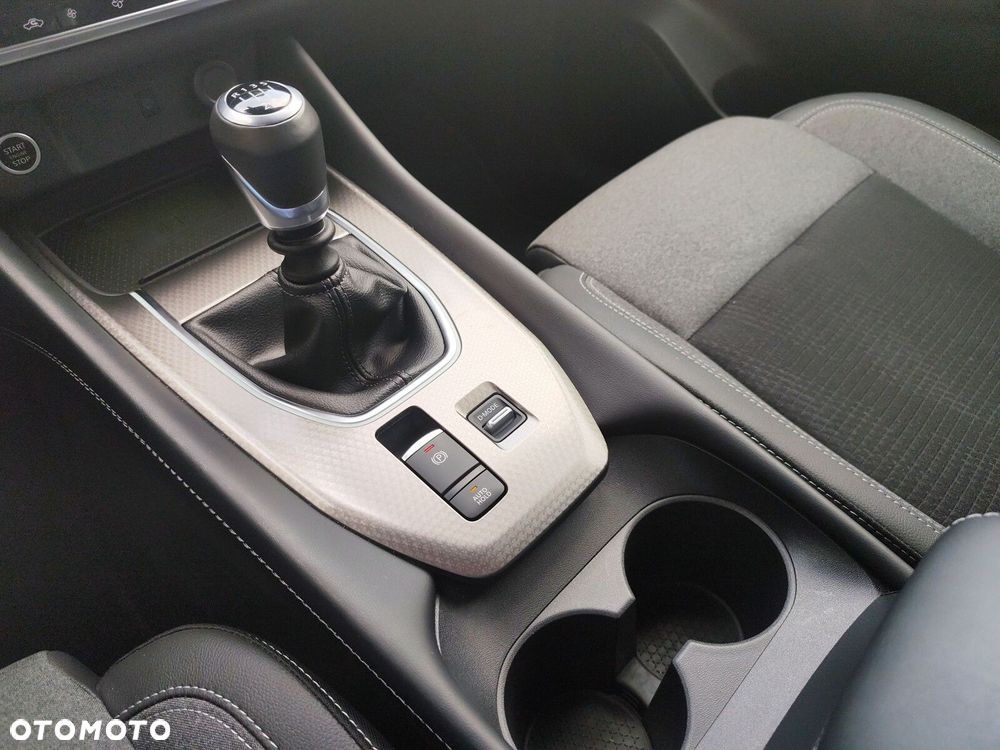 Nissan Qashqai - 16