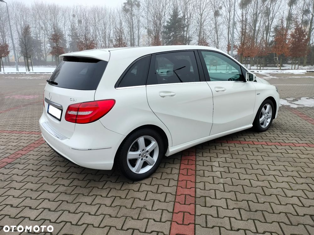 Mercedes-Benz Klasa B 200 CDI BlueEFFICIENCY EDITION 1 - 2