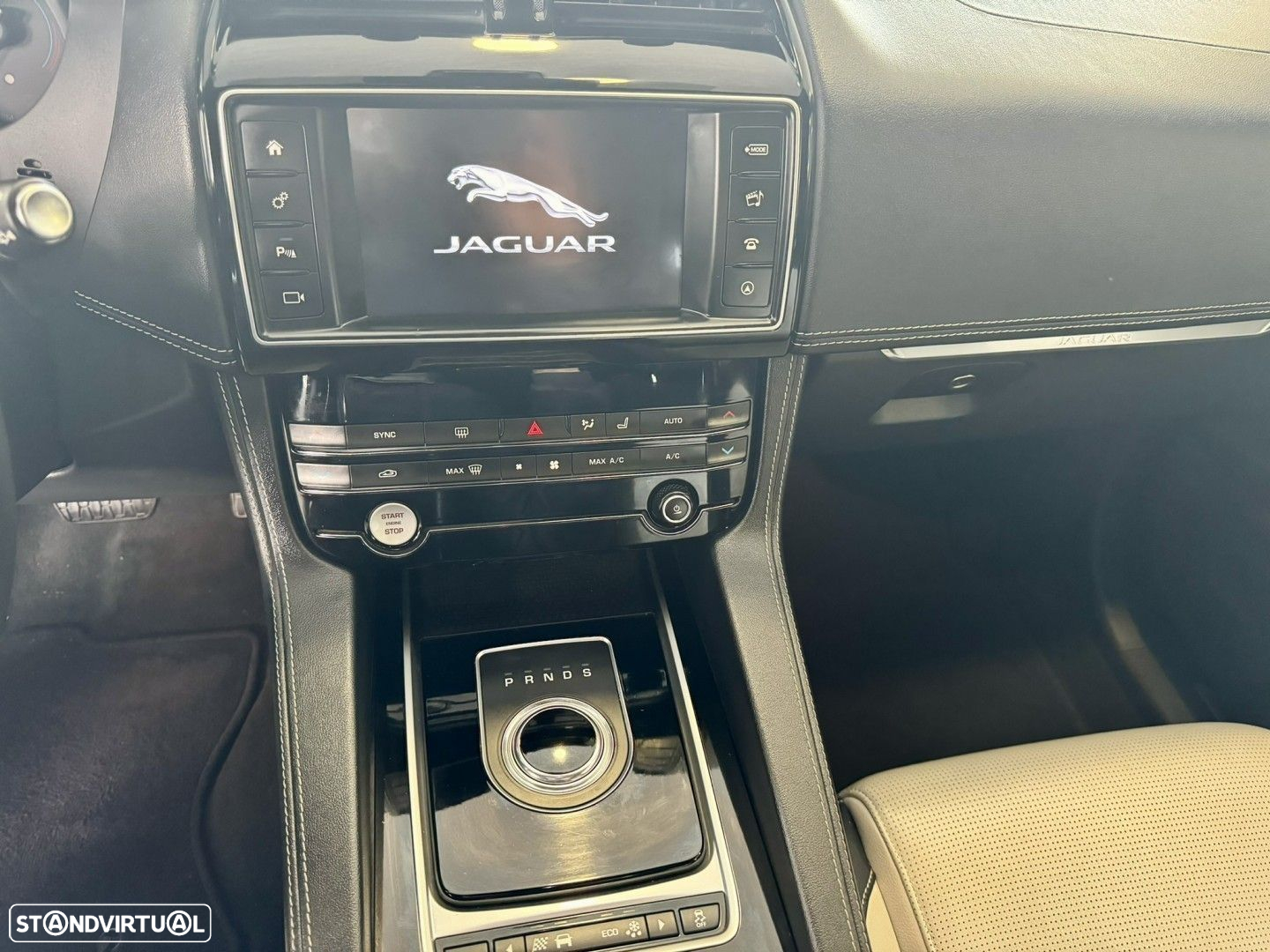 Jaguar F-Pace 2.0 i4D R-Sport AWD Aut. - 19