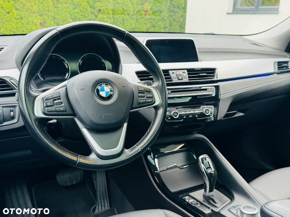 BMW X2 sDrive18d Business Edition sport - 26