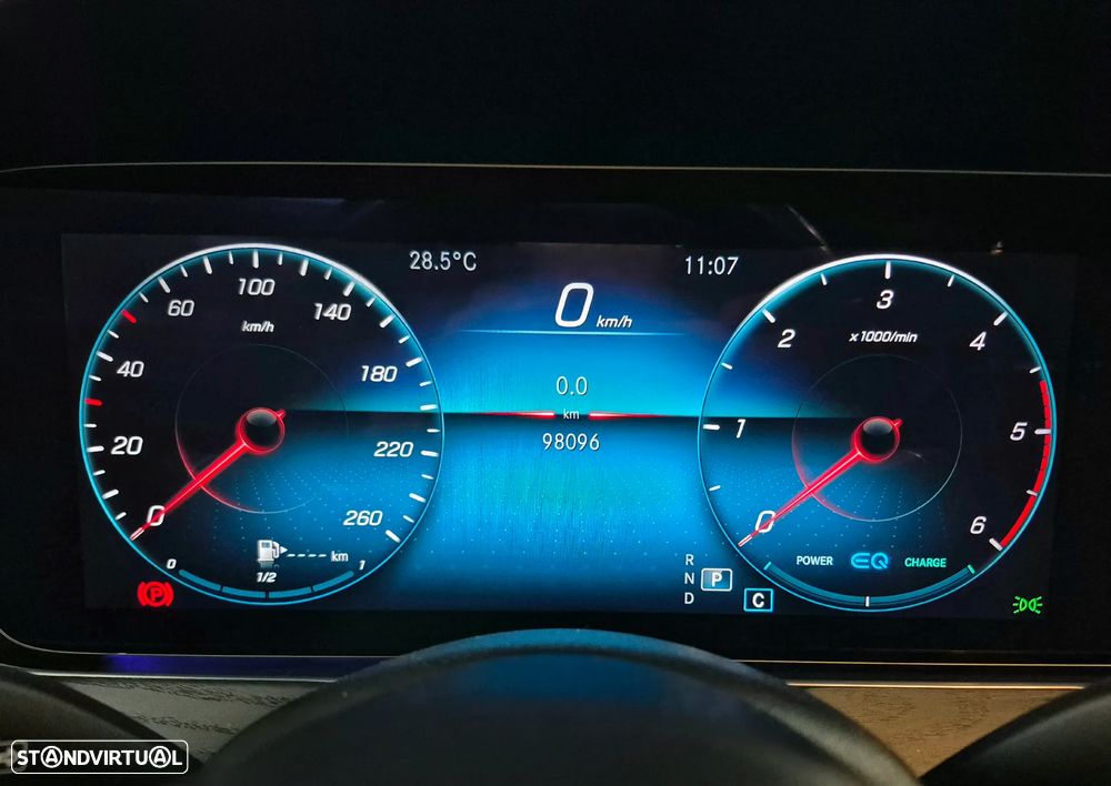Mercedes-Benz E 220 d Avantgarde - 14