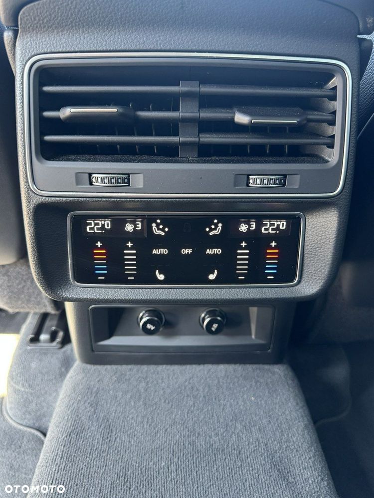 Audi Q8 55 TFSI quattro tiptronic - 23