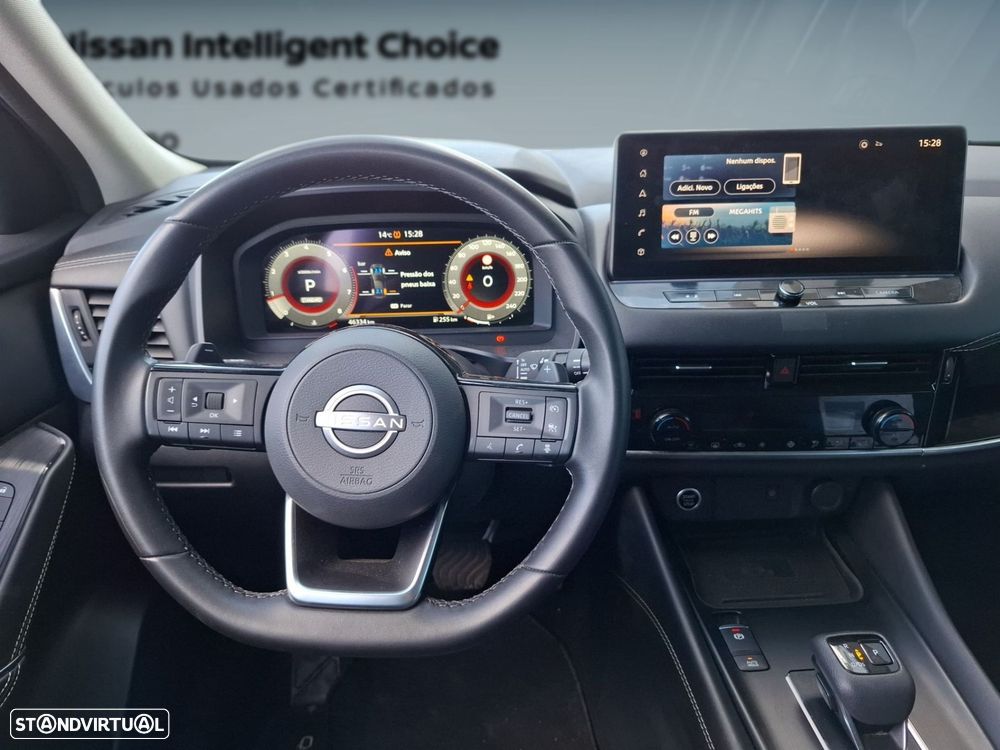 Nissan Qashqai 1.3 DIG-T N-Connecta LED+TT Xtronic - 16