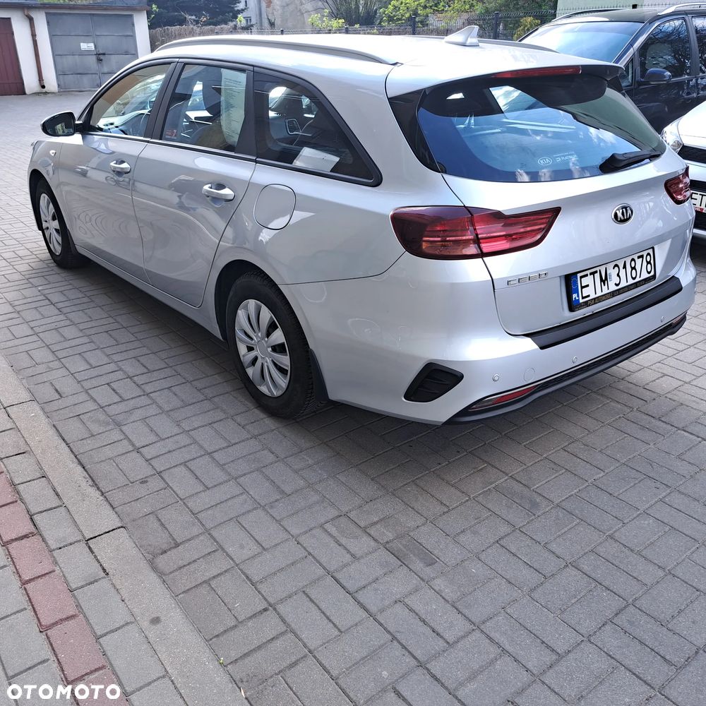 Kia Ceed 1.6 CRDi SCR M - 13