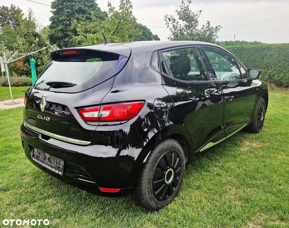 Renault Clio 1.2 16V 75 Limited - 4