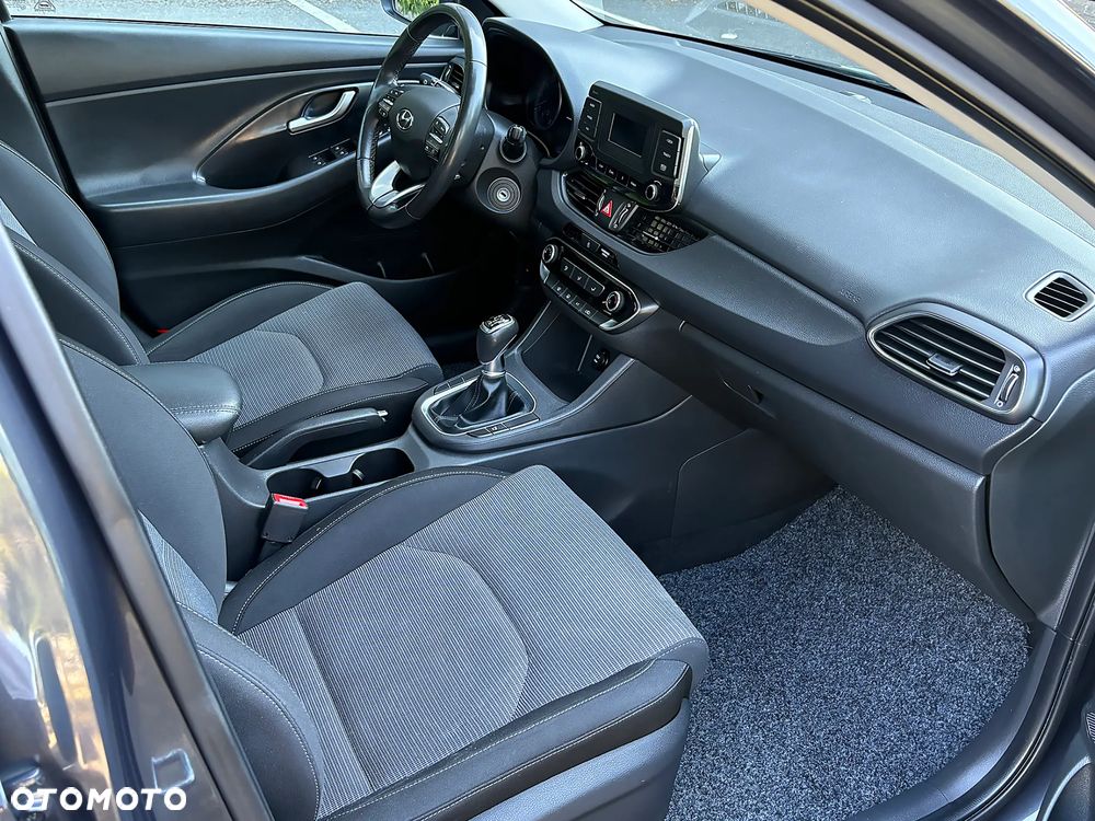 Hyundai i30 1.5 DPI Modern - 15